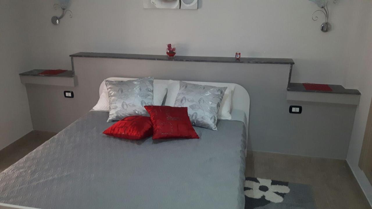 Bed and Breakfast Mariane Фавара Экстерьер фото